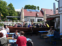 Fischbrötchen im Boot

Aufnahmestandort:
N 52° 27′ 15.91″, O 9° 21′ 2.64″