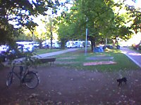 Blick auf den Campingplatz

Aufnahmestandort:
N 47° 59′ 33.33″, O 7° 52′ 27.77″