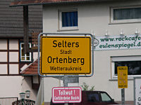 Nein, von hier kommt das berühmte Wasser nicht

Aufnahmestandort:
N 50° 20′ 27.35″, O 9° 1′ 49.21″