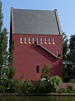 Treppenhaus für Wagemutige

Aufnahmestandort:
N 50° 6′ 26.89″, O 8° 41′ 13.69″