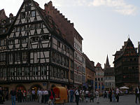 In Straßburg

Aufnahmestandort:
N 48° 34′ 53.89″, O 7° 45′ 0.36″